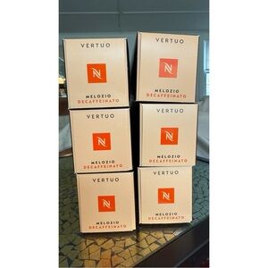 Nespresso Melozio Decaffeinato Coffee Pods - Black and Gold